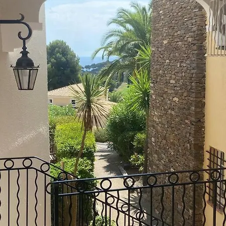 St Raphael, Cap Esterel, Allee Des Fleurs, T2 Vue Mer, Golf, Clim, 5 Piscines, Jardin Apartament *